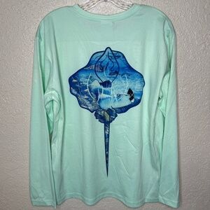 Spicy Tuna Green Long Sleeve Fishing Shirt Cayman Island Manta Ray Men's Size M
